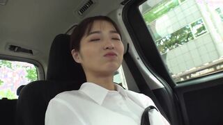 HAWA-305 Deriheru Hitodzuma (Sumire-san 30 years old) to Daigakusei