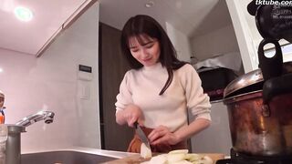 HAWA-305 Deriheru Hitodzuma (Sumire-san 30 years old) to Daigakusei