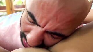 Loirinha gostosa do rabão fudendo com o dotado
