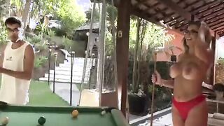 Loirinha gostosa do rabão fudendo com o dotado