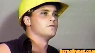 Classic sans protection sex with two exceptionally horny studs