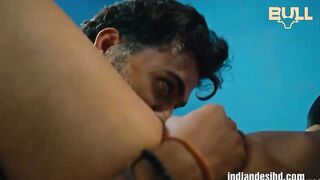 Malkin Sex with Nokar in Badroom