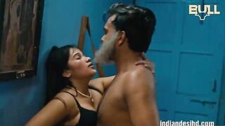 Malkin Sex with Nokar in Badroom
