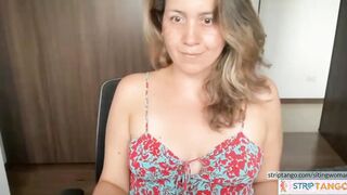 sitingwoman Cam sex chat at stripTango