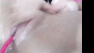 Tattooed Babe fucking her pussy upclose