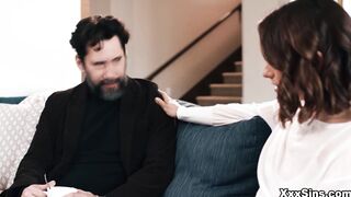Sophia Burns avenge her bestfriend through Tommy