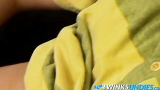 Solo twink amateur Kyle Valasek jizzes in his underwear