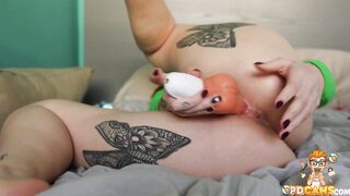Lovely redhead pussy cum on camera