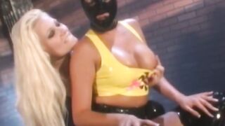 Maskwearing subbabe relishes her oral dominas pussy