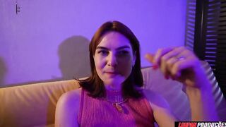 Ruivinha gostosa do rabão fudendo com o negão dotado