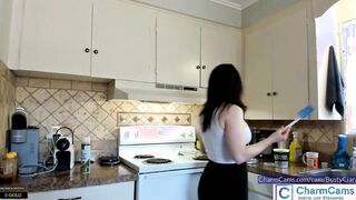 BustyCiara Adult cam live chat at CharmCams