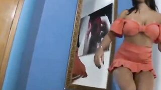Morena gostosa do rabão fudendo com