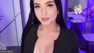 A guy fucks his hot stepsister in the pussy