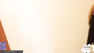 Red-haired girl seduced and fucked the courier