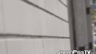 Young Japanese are peeing not knowing that they are watched