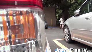 Young Japanese are peeing not knowing that they are watched