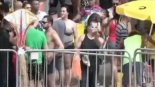 Morena gostosa do rabão fudendo