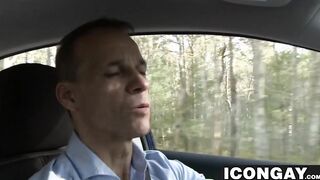 Hitchiker Roman Todd bangs DILF Rodney Steeles tight asshole