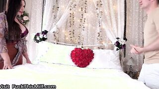 Horny Hotel Manager Josephine James Shows Her Client the Honeymoon Suite