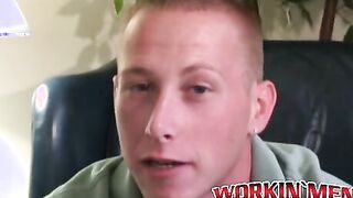 Stud shows off his tattooed chiseled body and jerks off hard