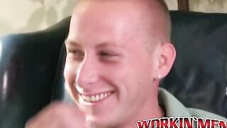 Stud shows off his tattooed chiseled body and jerks off hard