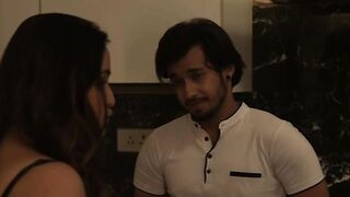 Pati ko dhokha deke patni ne kiya premi ke sath sex