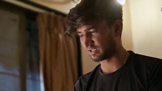Nokar ne  nikali desi bhabhi ki chikhe video 0096