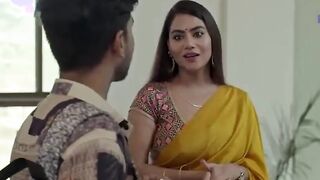 Nokar ne  nikali desi bhabhi ki chikhe video 0096