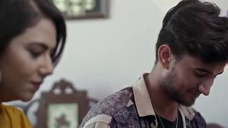 Nokar ne  nikali desi bhabhi ki chikhe video 0096