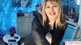 GlamSquirt Free live porn at stripTango