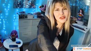 GlamSquirt Free live porn at stripTango