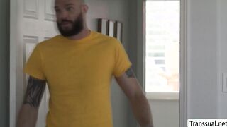 Slut Tgirl Itzel lets Cliff bareback fucks her ass