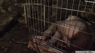 HORROR PORN – The Girl in The Cage
