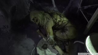 HORROR PORN – Female Spider