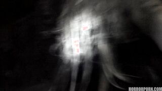 HORROR PORN – Walking Zombies