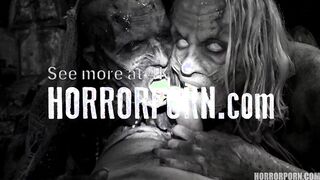 HORROR PORN – Walking Zombies