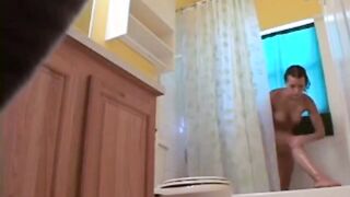 Stepdaughter 19 shaves pussy in shower (hidden cam)