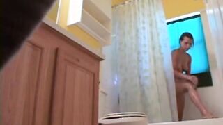 Stepdaughter 19 shaves pussy in shower (hidden cam)