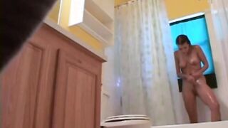 Stepdaughter 19 shaves pussy in shower (hidden cam)