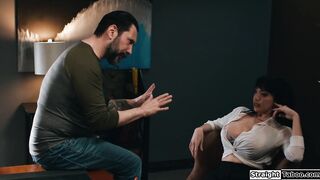 Big tits milf doesnt like waiting lists