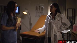 Panic nurse asked doctor for the help
