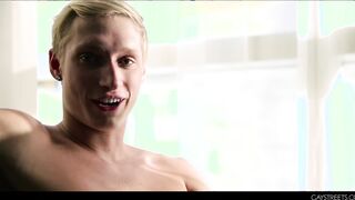 Levi Michaels And Max Carter Flip Fuck