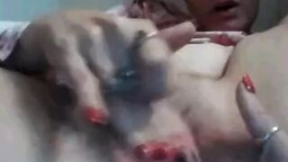 German Amateur Rubs Her Pussy On Webcam