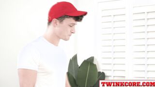 Young stud ready to eat ass and ride dick!