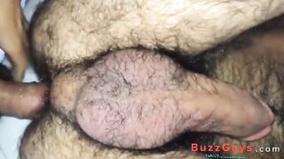 Bareback Webcam Amateur Takes on Hairy Hunk's Virgin Ass