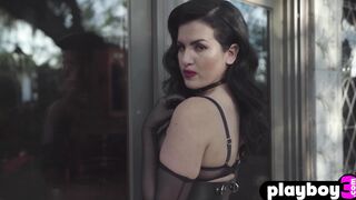 Big ass MILF exposed amazing curvy body