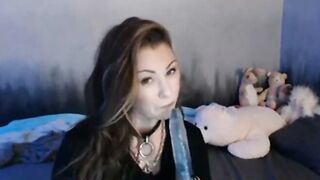 Emo Girl Deepthroats Her Dildo on Webcam