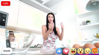 Big tits stepsis show me her muffin