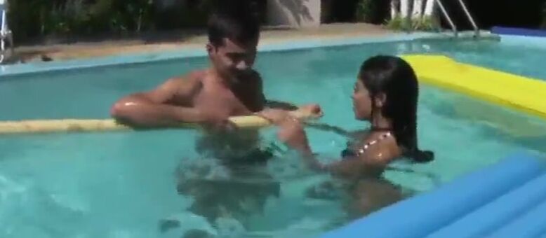Morena gostosa do rabão fudendo com o dotado