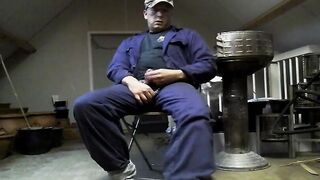 Big-Cock Farmer Daddy Jerks Off